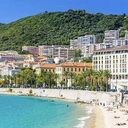 Superbe Pieds Dans L'eau - Parking Gratuit - Terrasse - Emplacement Ideal Dans De Standing *