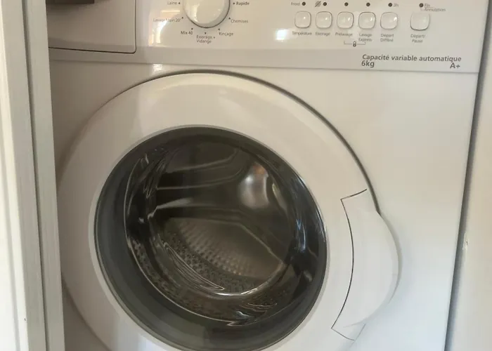 Superbe Pieds Dans L'eau - Parking Gratuit - Terrasse - Emplacement Ideal Dans De Standing Διαμέρισμα *